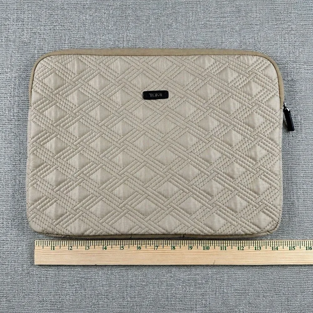 TUMI Quilted Laptop Sleeve Beige Padded Zip Case NWOT Fits 13-14” Laptop